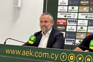 Χείμαρρος ο Ρόκα: "Οι μεταγραφές δεν είναι από το σούπερμάρκετ-Νομίζετε δεν θέλω να πάρουμε πρωτάθλημα;"