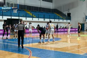 Ήττα για Πετρολίνα ΑΕΚ (Φώτος)