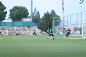 Πλάνα... απ' το "Ηλίας Πούλλος"