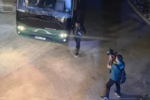 Άφιξη η Ομόνοια/ Υποδοχή... ο Τσιουπής! (Φώτος)