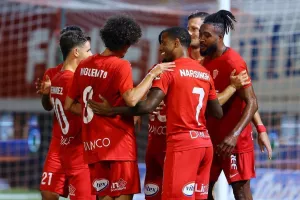 Νέα Σαλαμίνα - ΕΝΠ: Εξάσφαιρη... πρόκριση! (Φώτος)