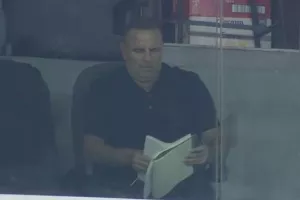 Το... γέμισε ο Μπεν Σιμόν