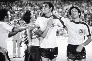 Περήφανος παππούς!