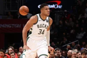 Γιάννης για MVP: Με 42 πόντους διέλυσε και τους Ουίζαρντς!
