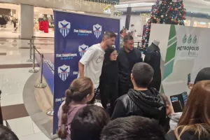 Η Ανόρθωση στο Metropolis Mall! (Φώτος/Βίντεο Kerkida)