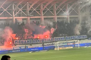 "Μάθαμε αλλιώτικα, ζούμε Βαρωσιώτικα" (Φώτος)