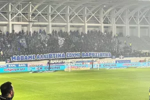"Μάθαμε αλλιώτικα, ζούμε Βαρωσιώτικα" (Φώτος)