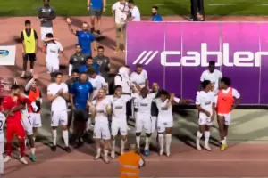 (ΒΙΝΤΕΟ Kerkida) "Ρε Παφάρα μου σ’ αγαπώ…"