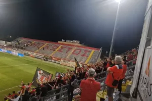(ΒΙΝΤΕΟ Kerkida) Χώμα που περπάτησα και ντίρλι-ντίρλι