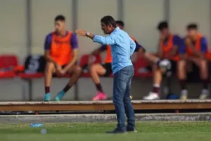 Παρελθόν και επίσημα 