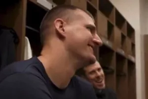 Τρολάρισμα του assistant coach των Νάγκετς στον Γιόκιτς
