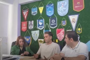ΞΕΚΑΘΑΡΟΣ 