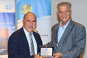 Η ηγεσία του ΚΟΑ στο Συνέδριο ΕΑΚ-ΠΣΑΤ