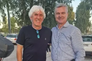 Συνάντηση... θρύλων!
