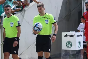  Novak Simovic στο ντέρμπι κορυφής!