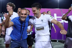 Τρελά πανηγύρια (Φώτος)