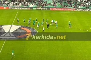 Αποχώρηση και ζεστό χειροκρότημα (Φώτος Kerkida)
