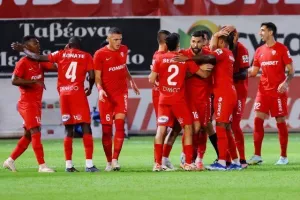 ΑΕΖ-Νέα Σαλαμίνα: Μοιρασιά που δεν βολεύει κανέναν… (φώτος)