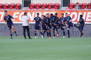 Οθέλλος - ΑΕΖ: Ανατροπή με ΣΟΥΠΕΡ… Ποπέσκου! (Φώτος)