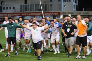 Πανηγυρισμοί ανατροπής, με το Νικόλα στο επίκεντρο! (Φώτος)