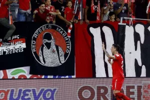 Άρης - Νέα Σαλαμίνα: Ανατροπή και κορυφή με Γκομίς... δις! (Φώτος)