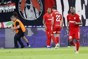 Άρης - Νέα Σαλαμίνα: Ανατροπή και κορυφή με Γκομίς... δις! (Φώτος)