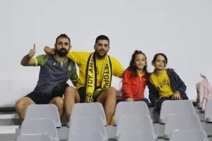 (ΦΩΤΟΡΕΠΟΡΤΑΖ) Ο κόσμος της ΑΕΛ στο "Άλφαμεγα"