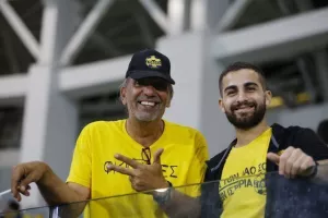 (ΦΩΤΟΡΕΠΟΡΤΑΖ) Ο κόσμος της ΑΕΛ στο "Άλφαμεγα"
