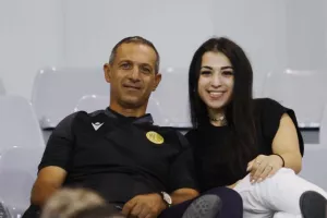 (ΦΩΤΟΡΕΠΟΡΤΑΖ) Ο κόσμος της ΑΕΛ στο "Άλφαμεγα"