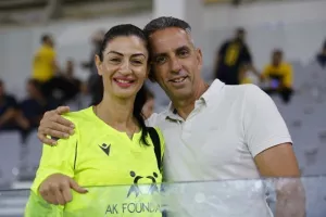 (ΦΩΤΟΡΕΠΟΡΤΑΖ) Ο κόσμος της ΑΕΛ στο "Άλφαμεγα"