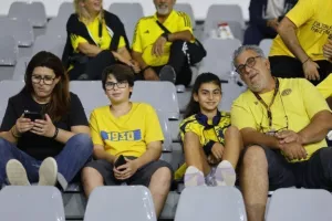 (ΦΩΤΟΡΕΠΟΡΤΑΖ) Ο κόσμος της ΑΕΛ στο "Άλφαμεγα"