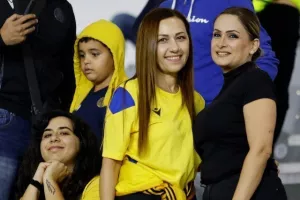 (ΦΩΤΟΡΕΠΟΡΤΑΖ) Ο κόσμος της ΑΕΛ στο "Άλφαμεγα"