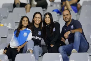 (Φωτορεπορτάζ) Ο κόσμος στο "Αλφαμέγα"
