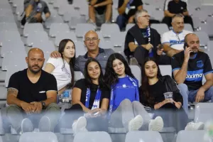 Απόλλων-ΑΕΚ: Έσπασε την "κατάρα" υπό το βλέμμα Μπεν Σιμόν (Φώτος)