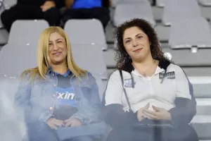 (Φωτορεπορτάζ) Ο κόσμος στο "Αλφαμέγα"