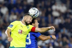 Απόλλων-ΑΕΚ: Έσπασε την "κατάρα" υπό το βλέμμα Μπεν Σιμόν (Φώτος)