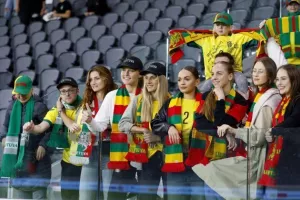 (Φωτορεπορτάζ) Ο κόσμος στο "Αλφαμέγα" για το φιλικό της Εθνικής