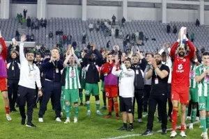 Άρης-ΑΠΟΕΛ: Φωτιά… στην κορυφή από την άσπρη βούλα!