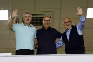 Δυνατή παρέα 