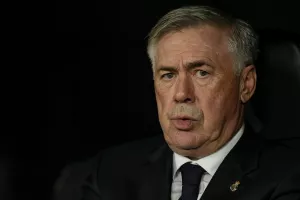 "Η Μάντσεστερ Γιουνάιτεντ έκανε πρόταση στον Αντσελότι για την επόμενη σεζόν"