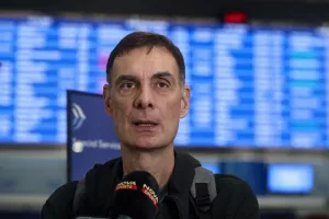 Μπαρτζώκας: "Πιθανό να πάρει χρόνο συμμετοχής ο Σίκμα, ανάλογα με το πώς θα πάει το παιχνίδι"