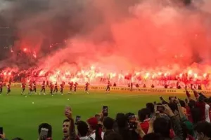 Θα περάσει δύσκολα η Γιουνάιτεντ – «Απαγορεύονται τα κινητά στις εξέδρες, πάμε σε πόλεμο»!