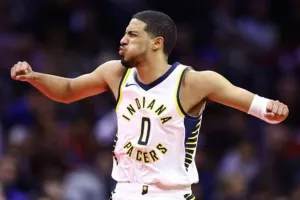 Το NBA έχει νέο... Point God: Η νέα ασύλληπτη εμφάνιση του Ταϊρίς Χαλιμπέρτον!