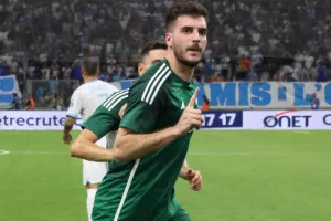 Sky: «Συζητήσεις για Ιωαννίδη η Άιντραχτ, στα 7-8 εκατ. και μπόνους η μεταγραφή»