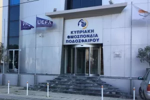 Η ΚΟΠ εκθέτει τον εαυτό της 