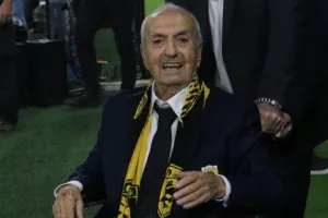 «Βγήκαμε, είναι αδύναμος αλλά ελπίζουμε» - Η ανάρτηση του γιου του Νεστορίδη