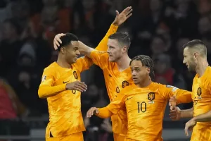 Ολλανδία - Ιρλανδία 1-0: Ο Βέχορστ την έστειλε στα τελικά του Euro 2024 και την Ελλάδα στα playoffs