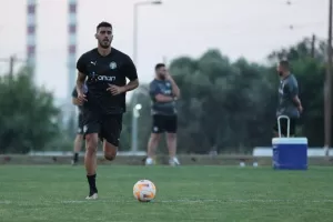 Μέσα ο Καρώ