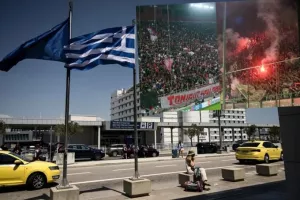 «Δρακόντεια» μέτρα την Τετάρτη στο «Ελ. Βενιζέλος» - Αναχωρούν οπαδοί Παναθηναϊκού και Ολυμπιακο