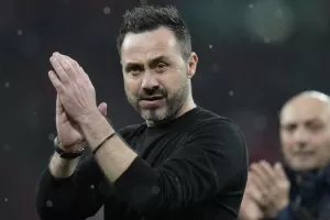 Ρεάλ: Έβαλε στο μάτι τον Ντε Τζέρμπι για διάδοχο του Αντσελότι